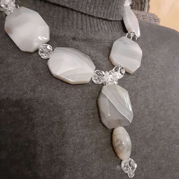Genuine Banded Agate Necklace- Adjustable- Grey/ White - Picture 3 of 4